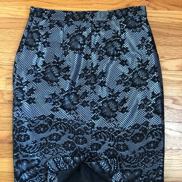 Limited skirt - Picture 2 of 4